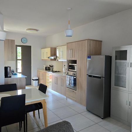 Modern And Cosy Condo: Westwood Apartments Flic en Flac Luaran gambar
