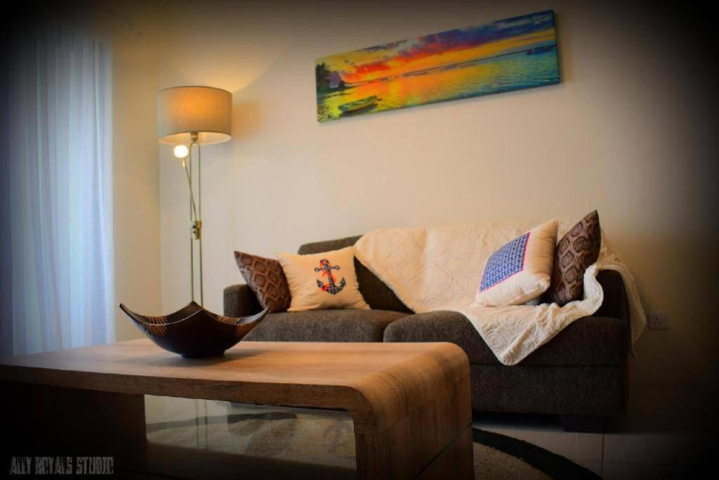 Modern And Cosy Condo: Westwood Apartments Flic en Flac Luaran gambar