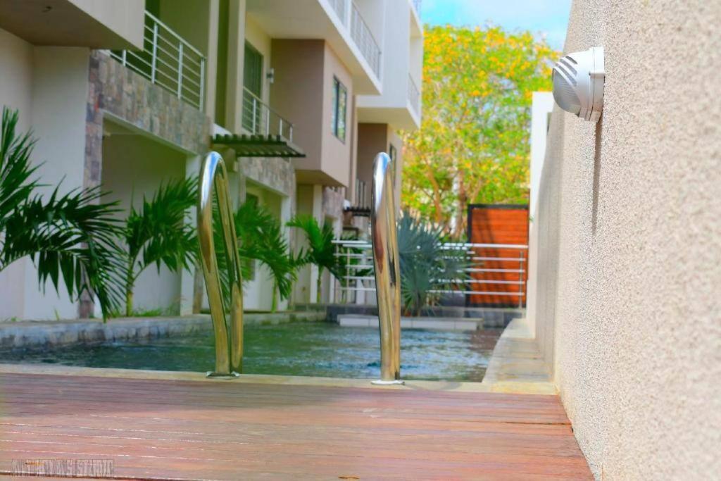 Modern And Cosy Condo: Westwood Apartments Flic en Flac Luaran gambar