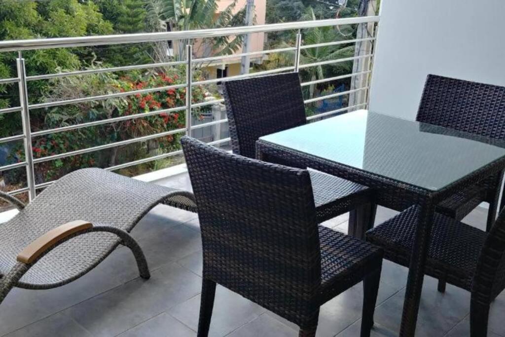Modern And Cosy Condo: Westwood Apartments Flic en Flac Luaran gambar