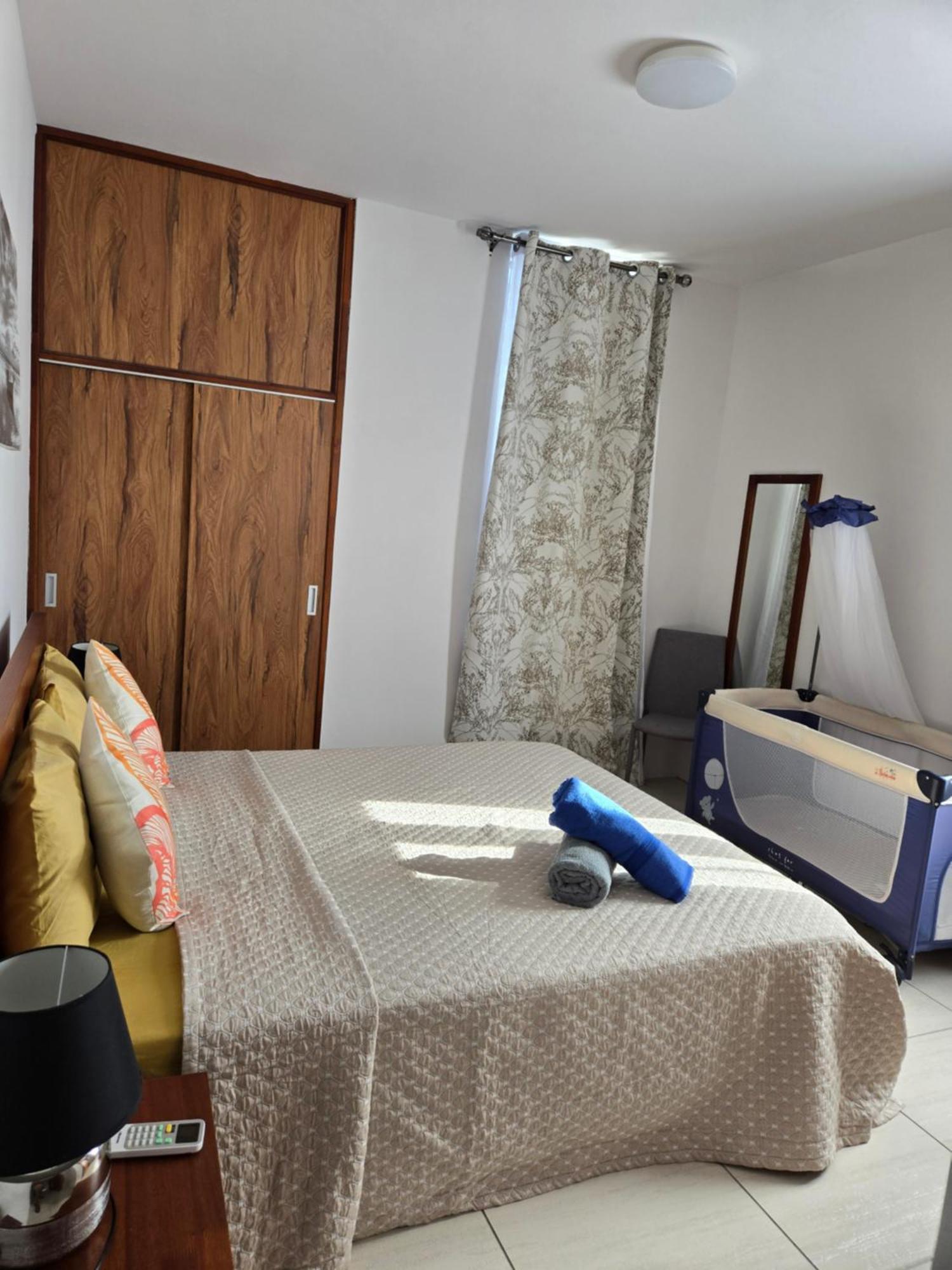 Modern And Cosy Condo: Westwood Apartments Flic en Flac Luaran gambar